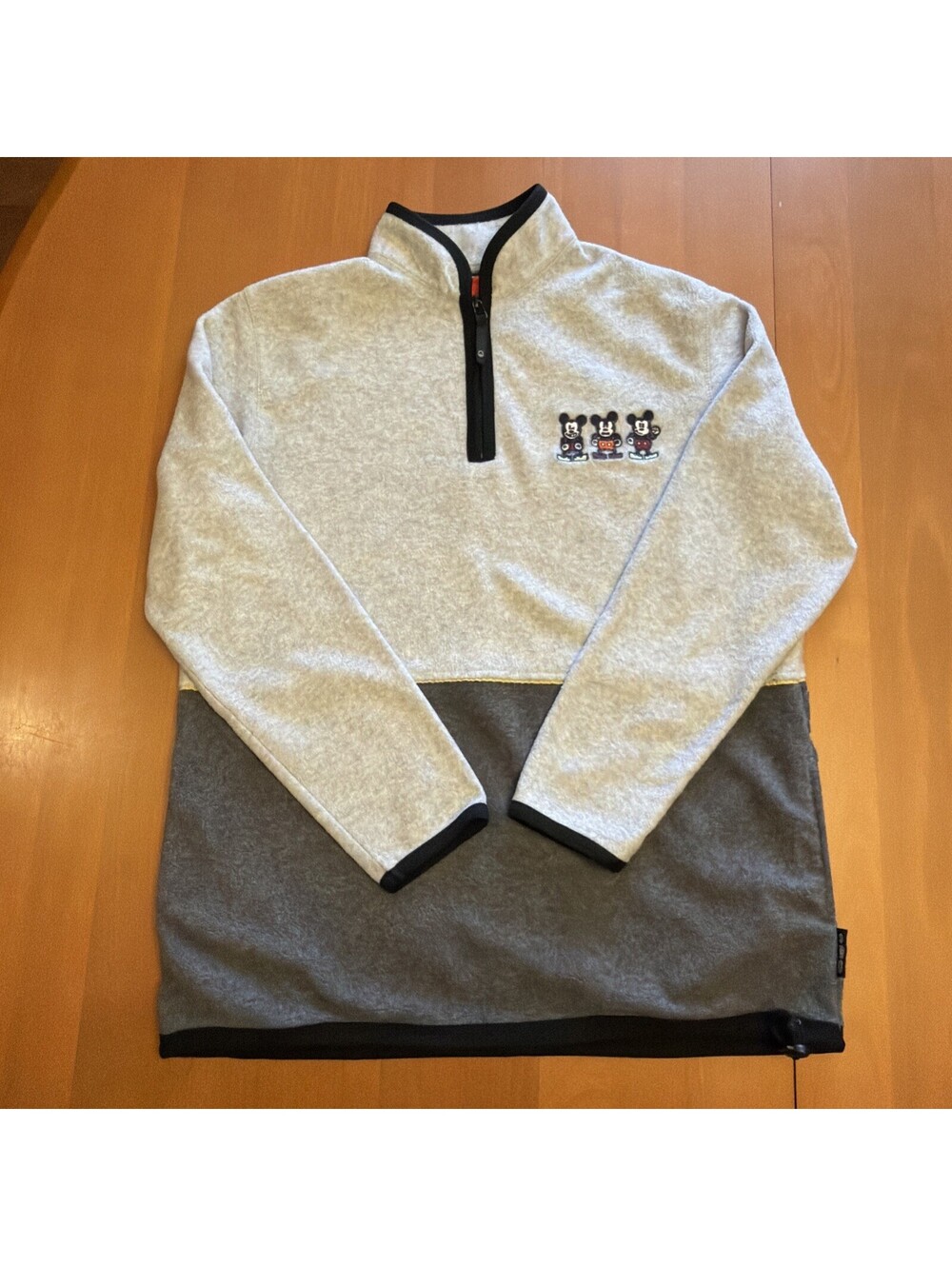 Disney World Mickey Unlimited Quarter Zip Grey Fleece Pullover Small Embroidered